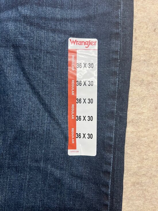 Wrangler Regular Fit Straight Leg Denim Jeans Men's 36 X 30 - Picture 3 of 11